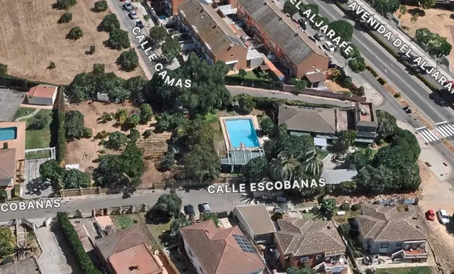 Chalet y parcela segregable en Palomares del Río — 62