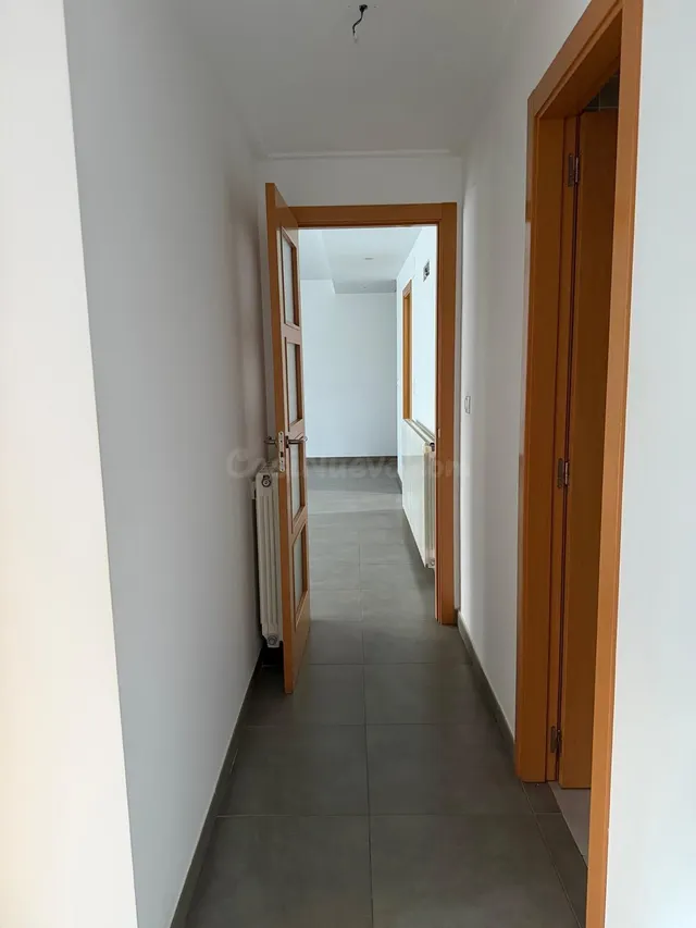 VENTA DE MAGNIFICO PISO CON PLAZA DE GARAJE EN MURO — 3