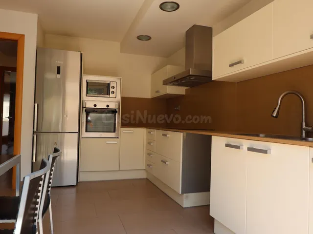 UNIFAMILIAR ADOSADA EN VENTA EN CASTELLBELL I EL VILAR - foto 3