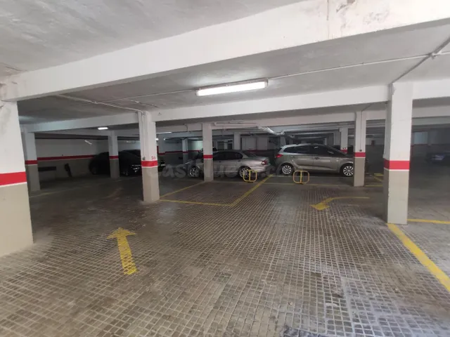 SE VENDE PARKING Y TRASTERO CENTRO SALOU - foto 2
