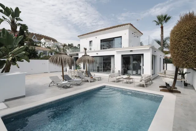Chalet 4 habitaciones 400m² en venta - Marbella - foto 2