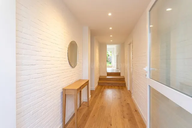 Casa de piedra en Forcarei con 363 m2 y patio – oportunidad  - foto 4
