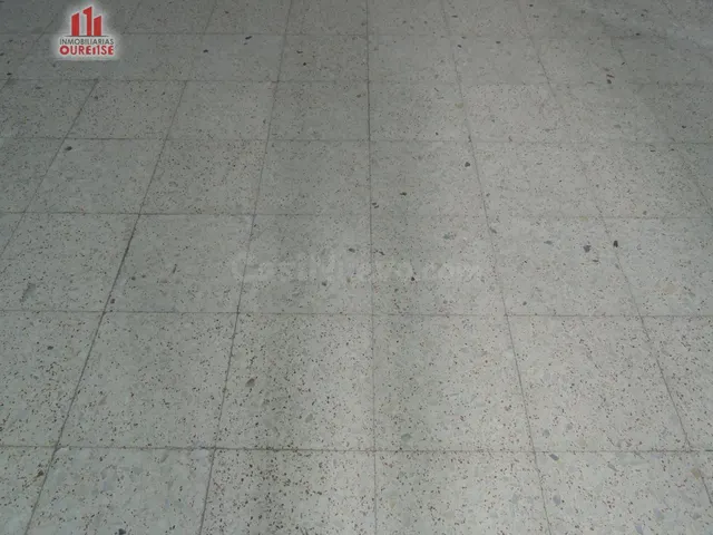 LOCAL REFORMADO EN LA ZONA DEL VEINTIUNO - foto 4
