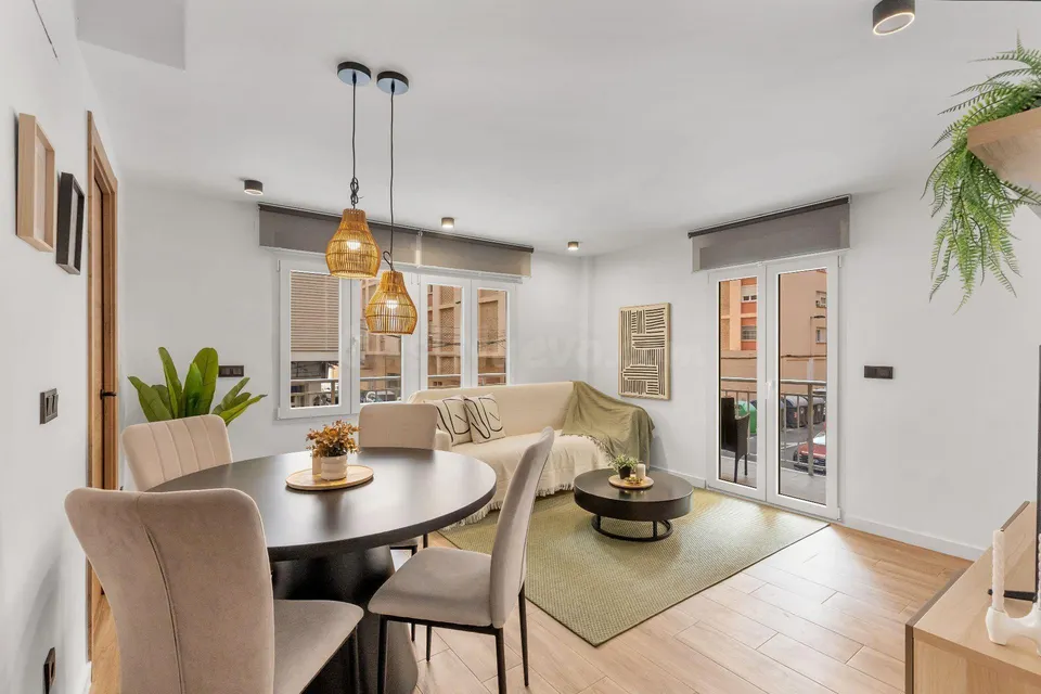 GRAN APARTAMENTO EN TORREVIEJA: 3 HAB, 1 BAÑO