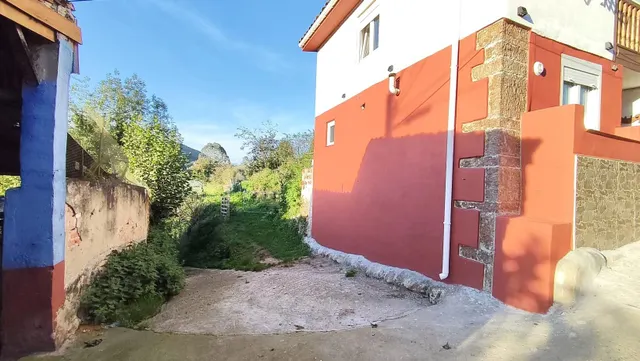 Casa reformada con terraza, finca de 750 m2 y cuadra, con vistas al Aramo — Morcín — 22