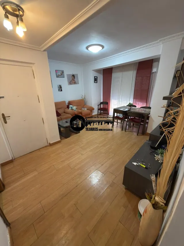 INMOBILIARIA TEJARES VENDE PISO ZONA CENTRO - foto 5