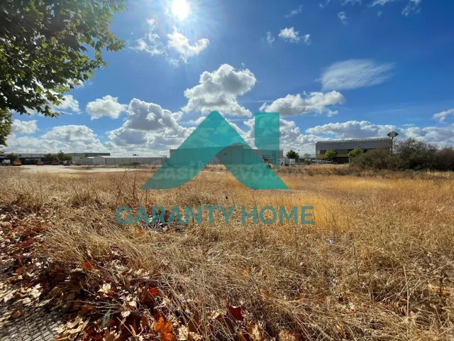 SE VENDE TERRENO INDUSTRIAL EN MALPARTIDA DE CÁCERES - foto 4