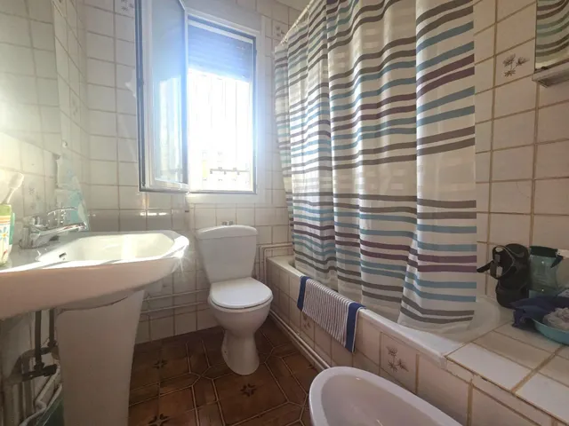 Dúplex adosado, 2 dormitorios, 1 baño, piscina comunitaria, cerca de la Avda. de las Habaneras, a unos 10/15 min. a pie de la playa del Cura — 26