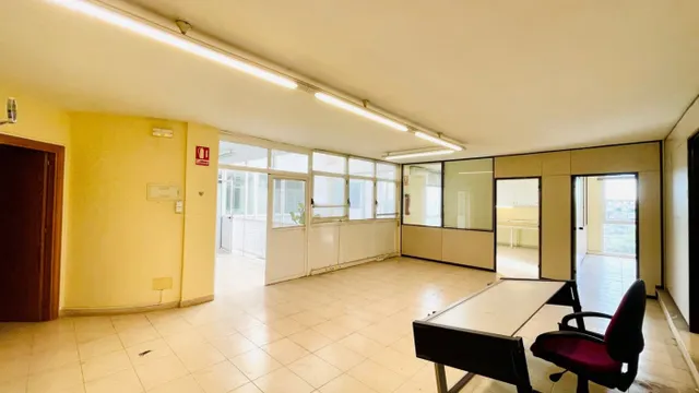 CAN VALERO: OFICINA COMERCIAL EN  SEGUNDA PLANTA  EN ALQUILER — 2