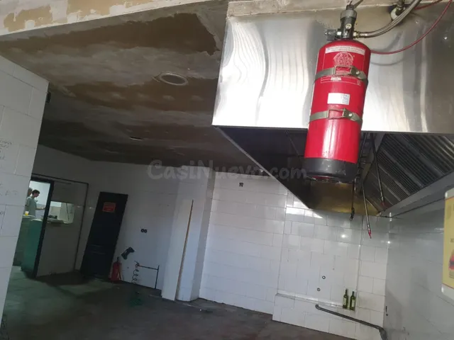 GRAN LOCAL COMERCIAL DISPONIBLE EN VENTA EN KANSAS CITY — 3