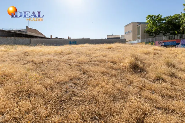 Venta de solar urbano de 258 m2 en Otura (Granada) — 13