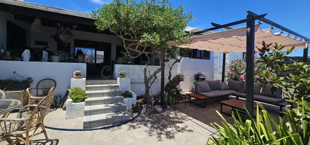 Finca independiente con jardín privado y vistas abiertas en Las Cabreras, Lanzarote. — 2
