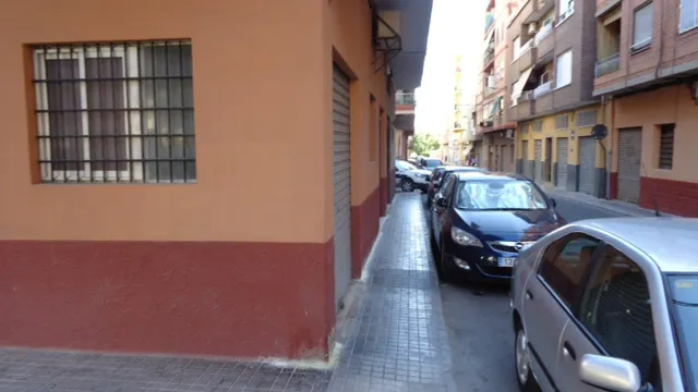 ¡¡¡AMPLISIMO LOCAL!! — 6