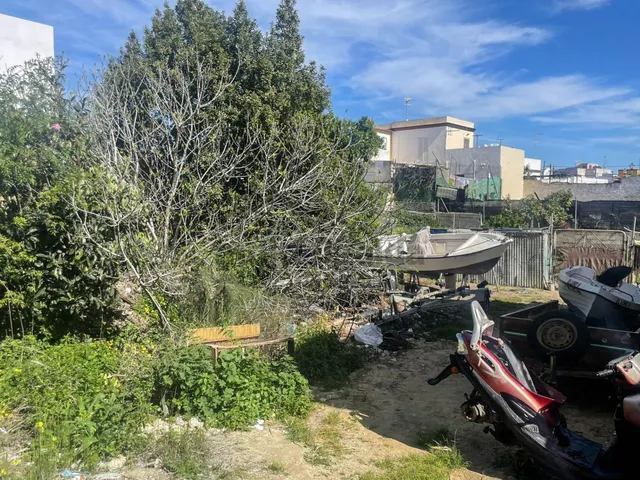 PARCELA URBANA PROINDIVISA POR LA ZONA DE BAJO DE GUÍA - foto 4