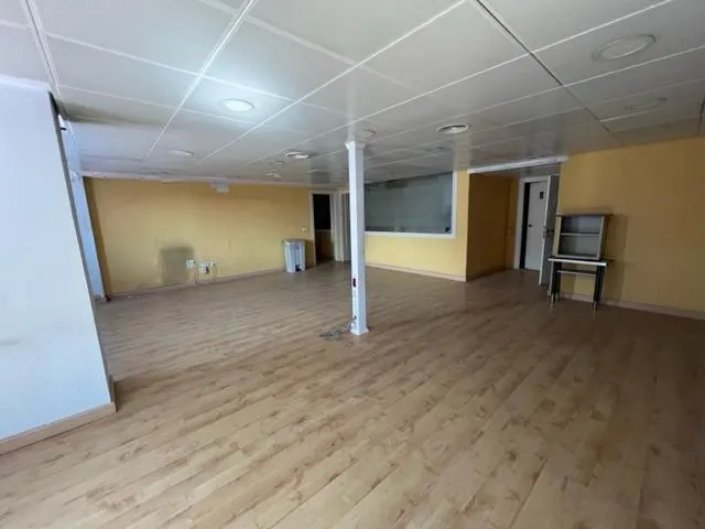 SE VENDE OFICINA EN EL CENTRO DE MURCIA, 420 M2. APROX. EXTERIOR — 8
