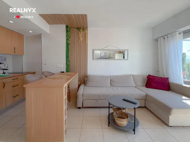 La Veleta! Espectacular apartamento con increíble diseño + Amplia terraza con vistas panorámicas y laterales al mar (250 mts playa) — 30