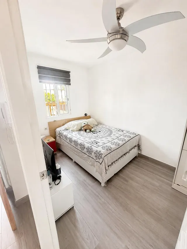 ESPECTACULAR DÚPLEX EN ESQUINA CON 225 m2, PISCINA, GARAJE Y - foto 4