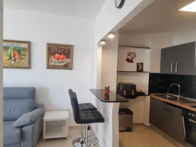 Acogedor Apartamento Reformado a Pocos Pasos de la Playa en Torrevieja — 13
