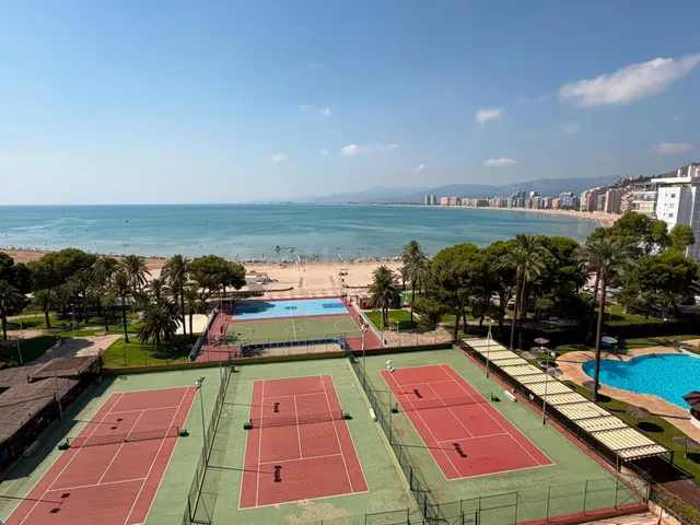 Apartamento en Primera Línea de Playa. - foto 4