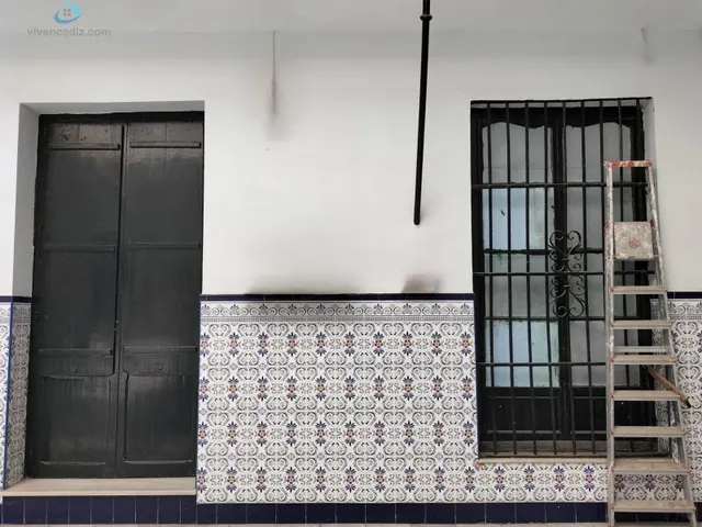 MAGNIFICO LOCAL COMERCIAL EN PLENO CENTRO — 8