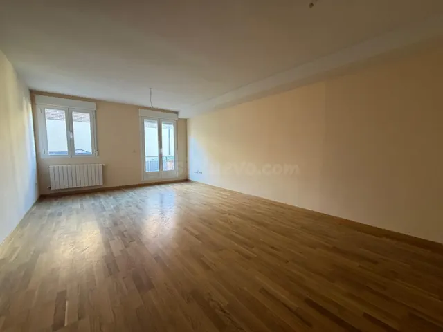 CHALET ADOSADO A ESTRENAR EN LA LASTRILLA - foto 2