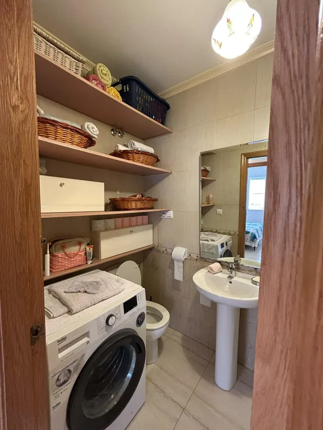 Apartamento cerca del mar, Alicante, Torrevieja. 2 habitaciones, 73 m2, 200 metros del mar — 18