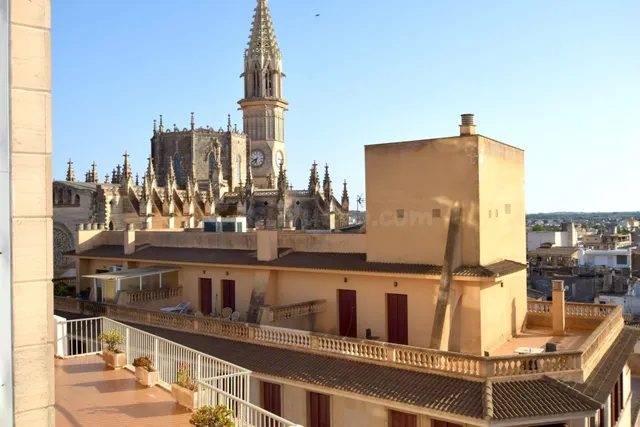 EDIFICIO COMERCIAL EN EL CORAZON DE MANACOR (Galerias Caldentey) — 5