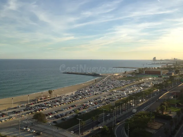 Piso de Lujo con vista Magnificas al Mar y a Barcelona - foto 2