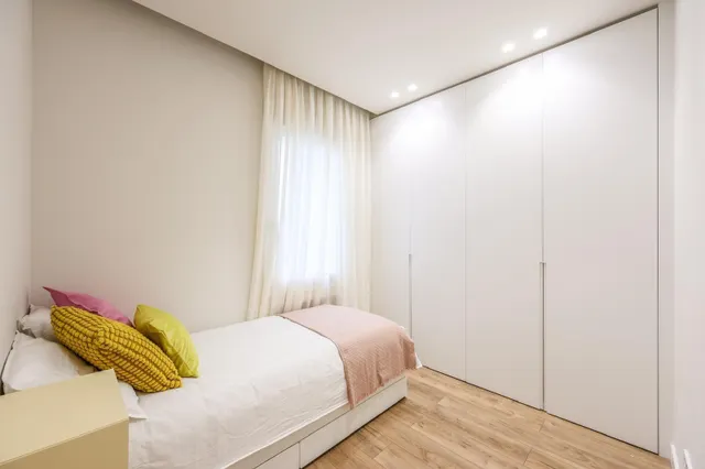 Exclusiva vivienda de lujo en planta alta con orientación sur junto al retiro — 10
