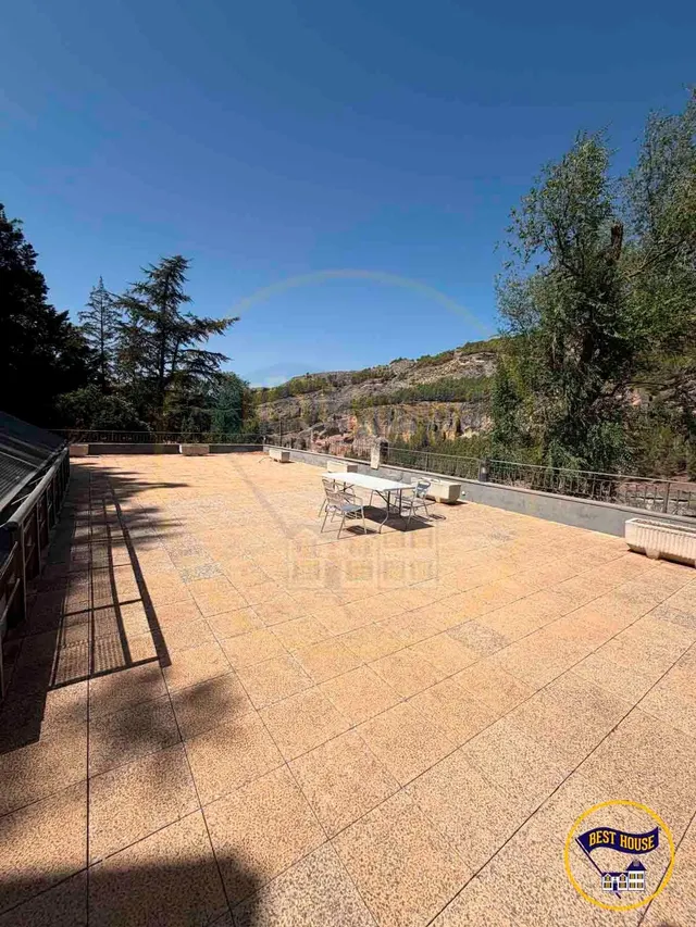 EDIFICIO SINGULAR EN VENTA EN EL CASCO ANTIGUO DE CUENCA — 39
