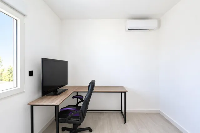 Casa reformada con piscina en parcela de 2.500 m2 (urbano y rústico) — 41
