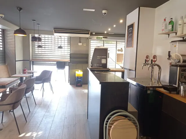 2I Inmobiliarias traspasa cafetería en plena Avenida Cami Nou — 7