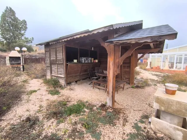 Local comercial 745m² en venta - Comunidad valenciana — 24