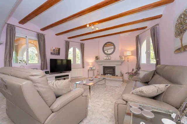 Finca Valleverde. Encantadora villa de una sola planta en venta en Llíber con una gran parcela. — 15