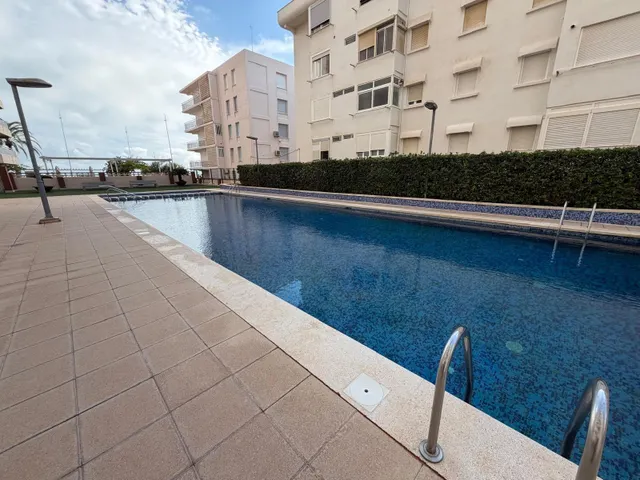 Apartamento en primera línea de playa en gandía con vistas al mar — 11