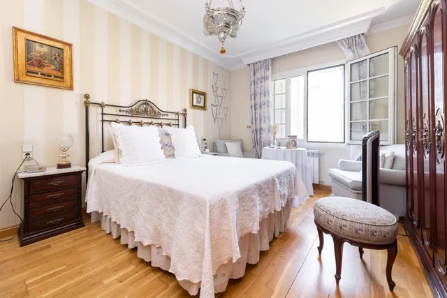 CHALET EN ADORATRICES (ZONA CALETA) — 28