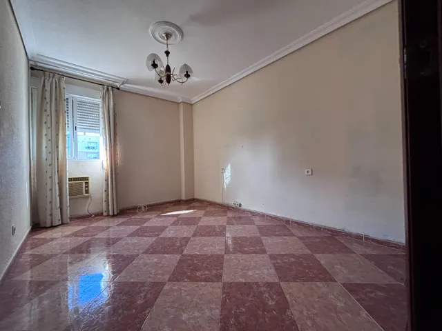 Se vende estupendo piso en santa aurelia — 43
