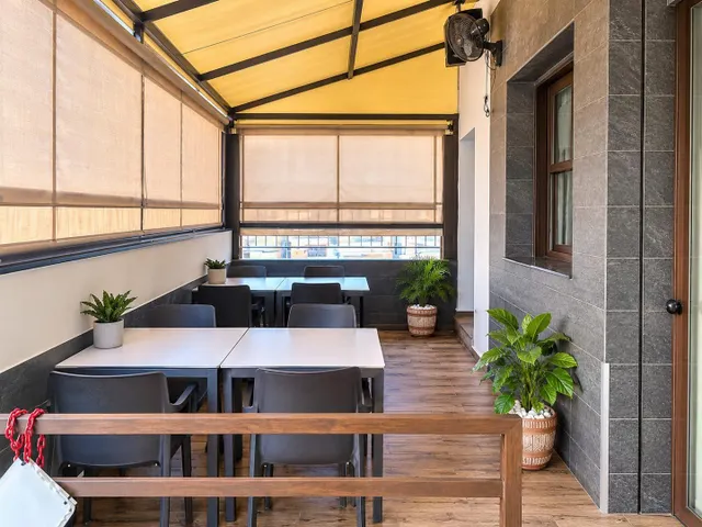 Local comercial 10 habitaciones 400m² en venta - La Murada-Los Vicentes — 18