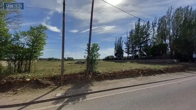 INMOBILIARIA ARBETETA VENDE TERRENO URBANO URBENIZABLE EN HU - foto 4