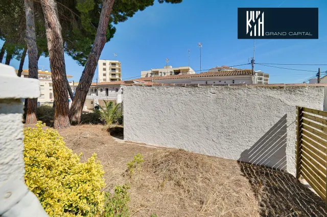 APARTAMENTO EN LA ESCALA — 30