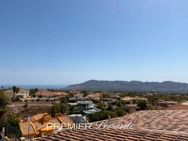 Amplio pareado en la nucia con piscina privada — 9