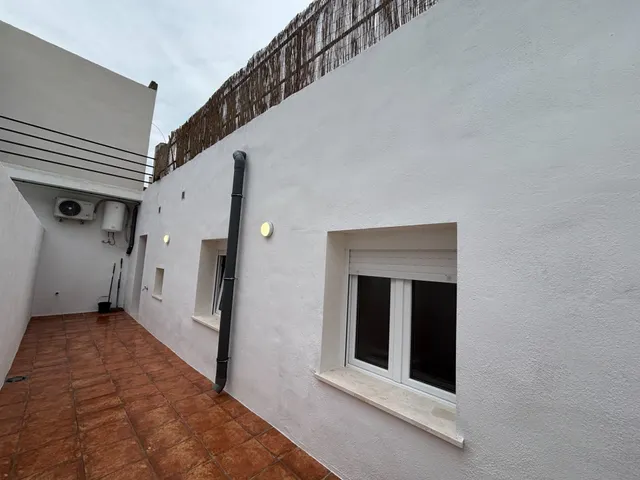 PLANTA BAJA REFORMADA CON PATIO EN MANACOR — ALQUILER CON OPCIÓN A COMPRA — 12
