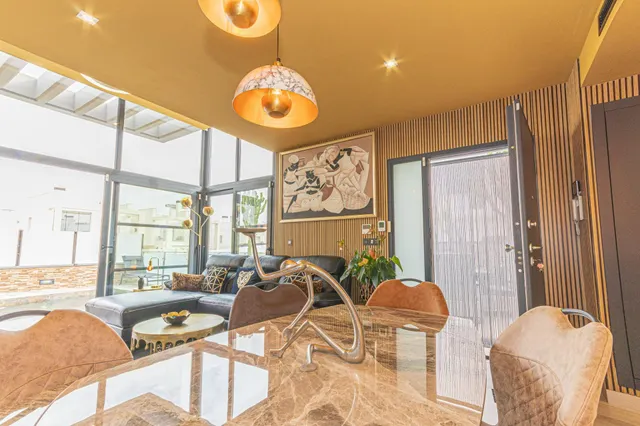 VILLA DE 3 DORMITORIOS Y 3 BAÑOS CON PISCINA EN LOMAS DE CABO ROIG, ORIHUELA COSTA — 10