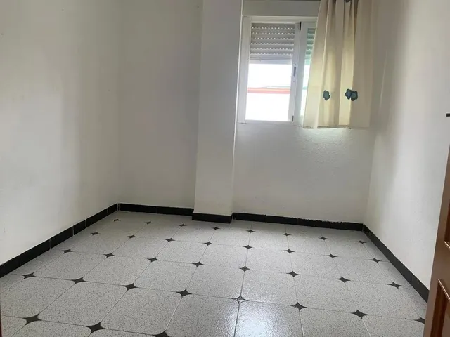 Luminoso piso en el Cairo de 3 dormitorios con ascensor — 12