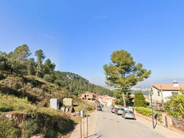 Terreno a la venta en Castellví de Rosanes — 9