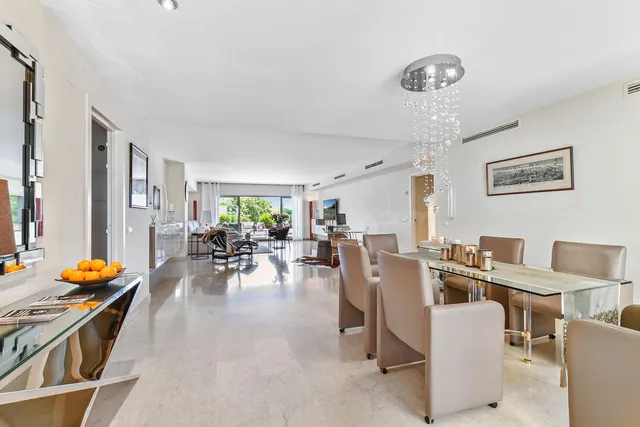 Apartamento 2 habitaciones 200m² en alquiler - Marbella - foto 2