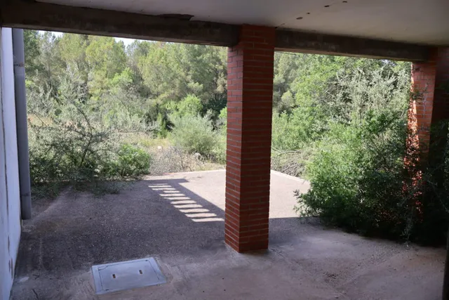 MASIA CON TERRENO, CON VISTAS CERCA DE VALL DALBA — 14