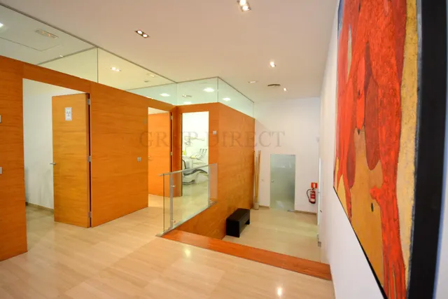 Se vende local de alto Standing 140m2 - foto 3