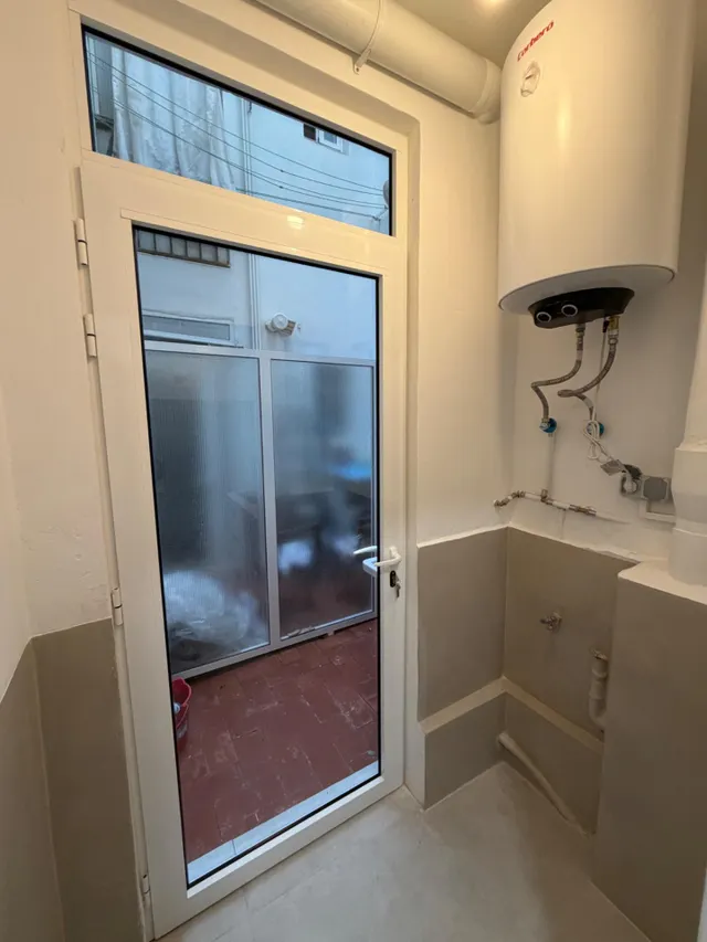 Piso reformado de 3 habitaciones con patio en Gràcia — 25