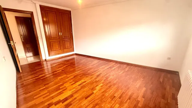 Piso de calidad en venta en el corazón de Maceda con Garaje. 140 m2 útiles. Entrar a vivir. — 46